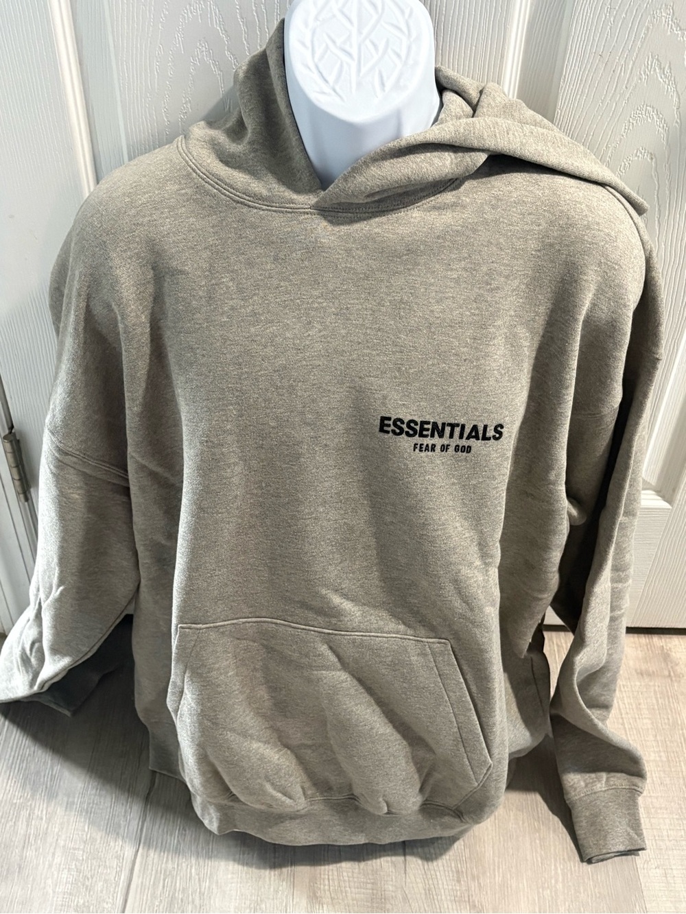 Essentials unisex Pullover Hoodie in Dark oatmeal with Logo BNWT